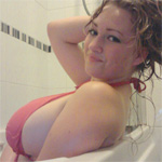 Sara Willis Bath Candid